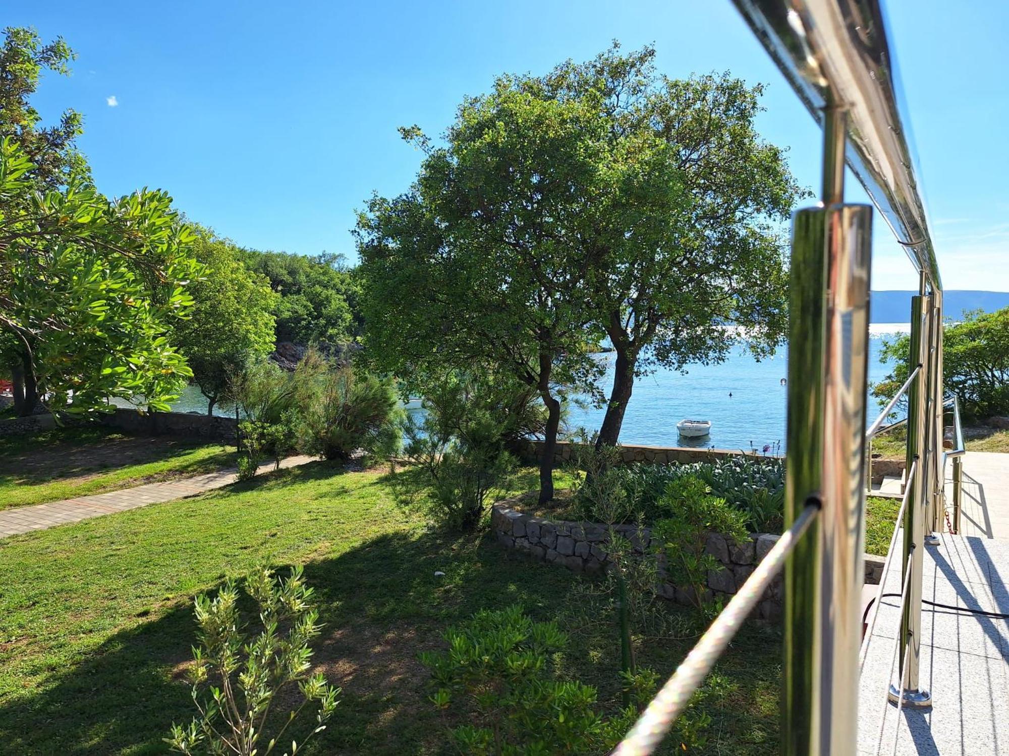 Boora Glamp Experience & Heated Infinity Pool Hotel Senj  Exterior photo