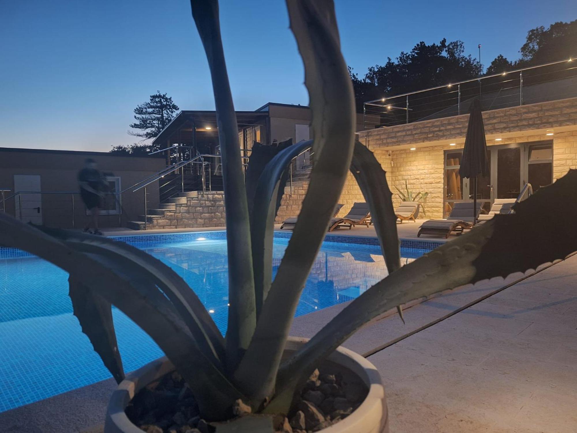 Boora Glamp Experience & Heated Infinity Pool Hotel Senj  Exterior photo